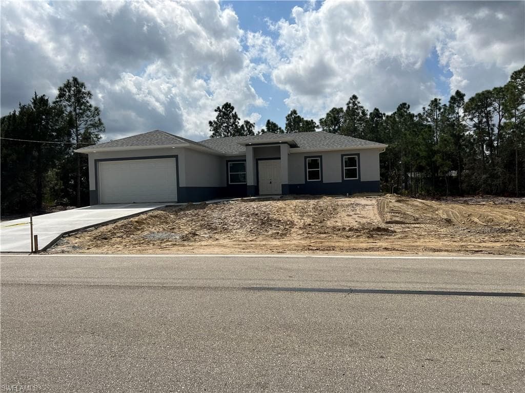 202 E 10TH ST LEHIGH ACRES, FL 33972