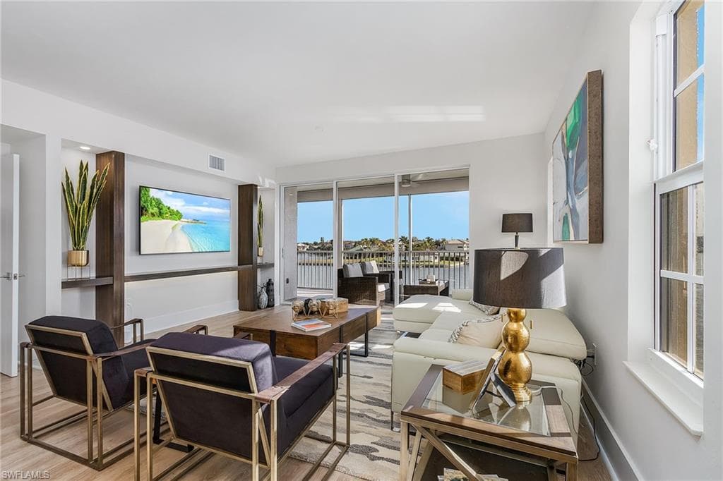 9380 Gulf Shore DR 306 NAPLES, FL 34108