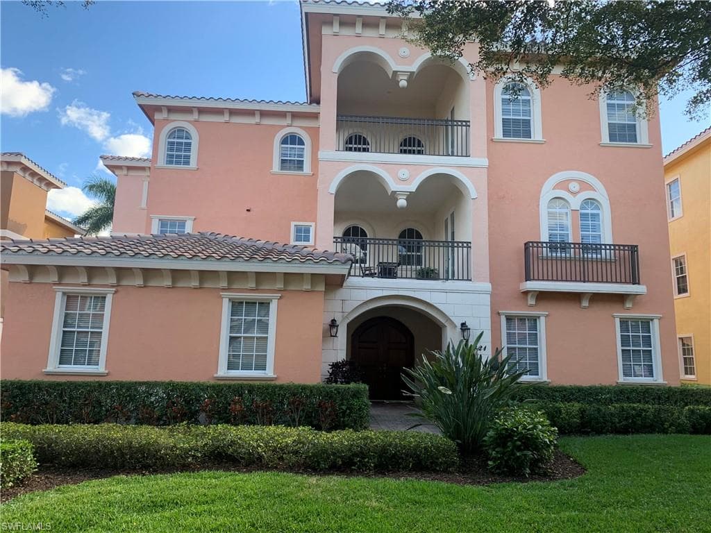 10821 Vivaldi CT 1901 MIROMAR LAKES, FL 33913