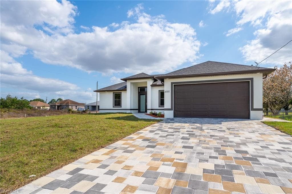 3204 28th ST SW LEHIGH ACRES, FL 33976