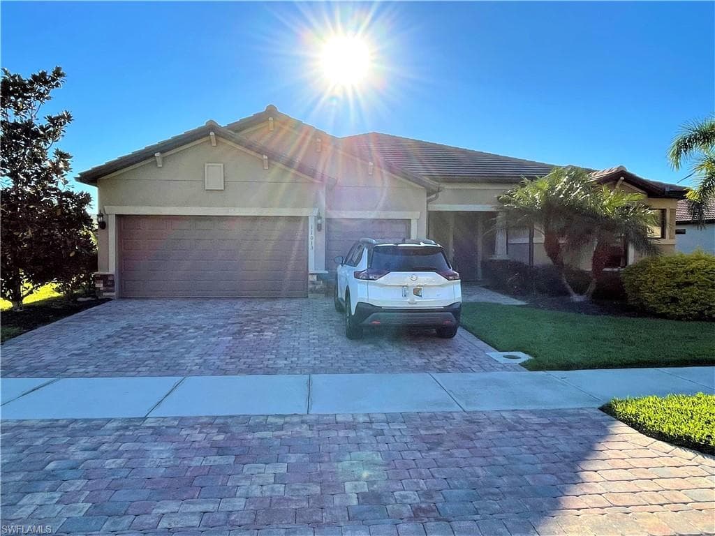 11013 Castlereagh ST FORT MYERS, FL 33913