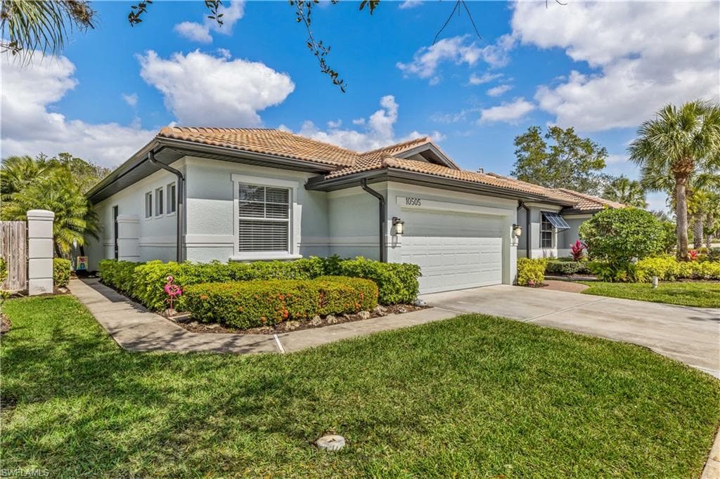 10505 Avila CIR FORT MYERS, FL 33913