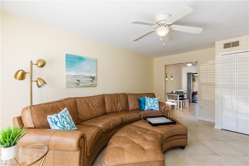 112 Clyburn ST C-4 MARCO ISLAND, FL 34145