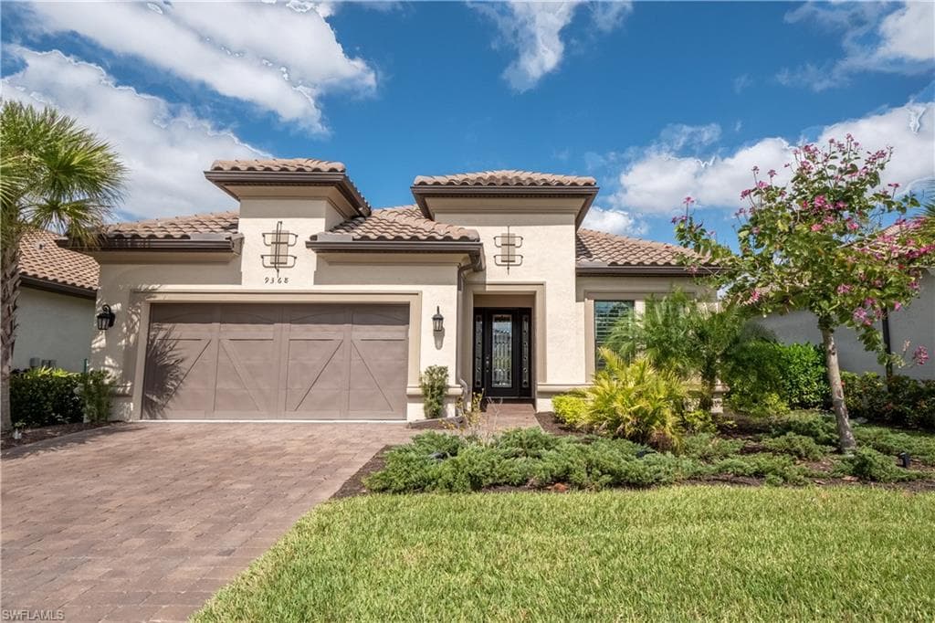9368 Montelanico LOOP NAPLES, FL 34119