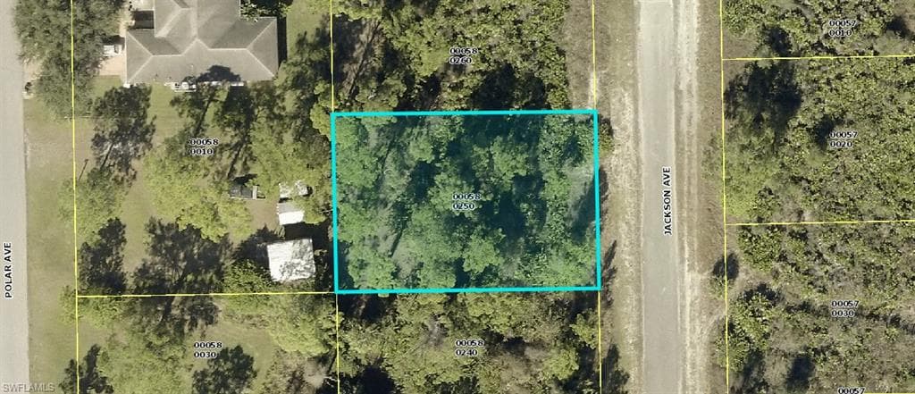 2023 Jackson AVE ALVA, FL 33920