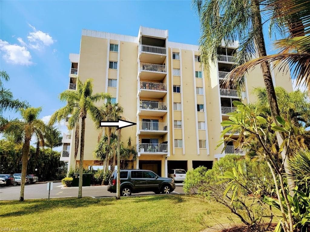 2875 Palm Beach BLVD 207 FORT MYERS, FL 33916