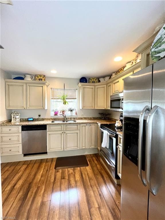 1599 Trafalgar LN O-201 NAPLES, FL 34116
