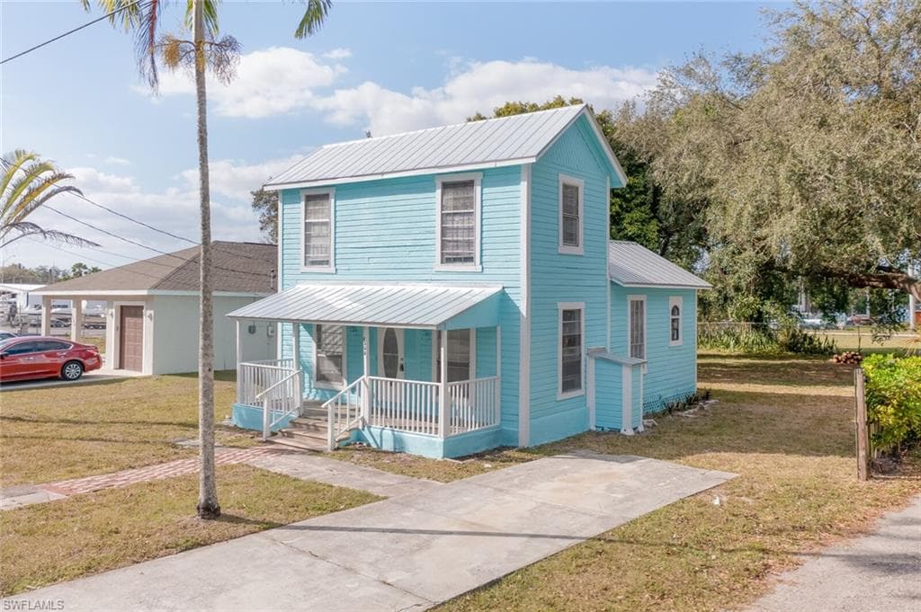 3355 Highland AVE FORT MYERS, FL 33916