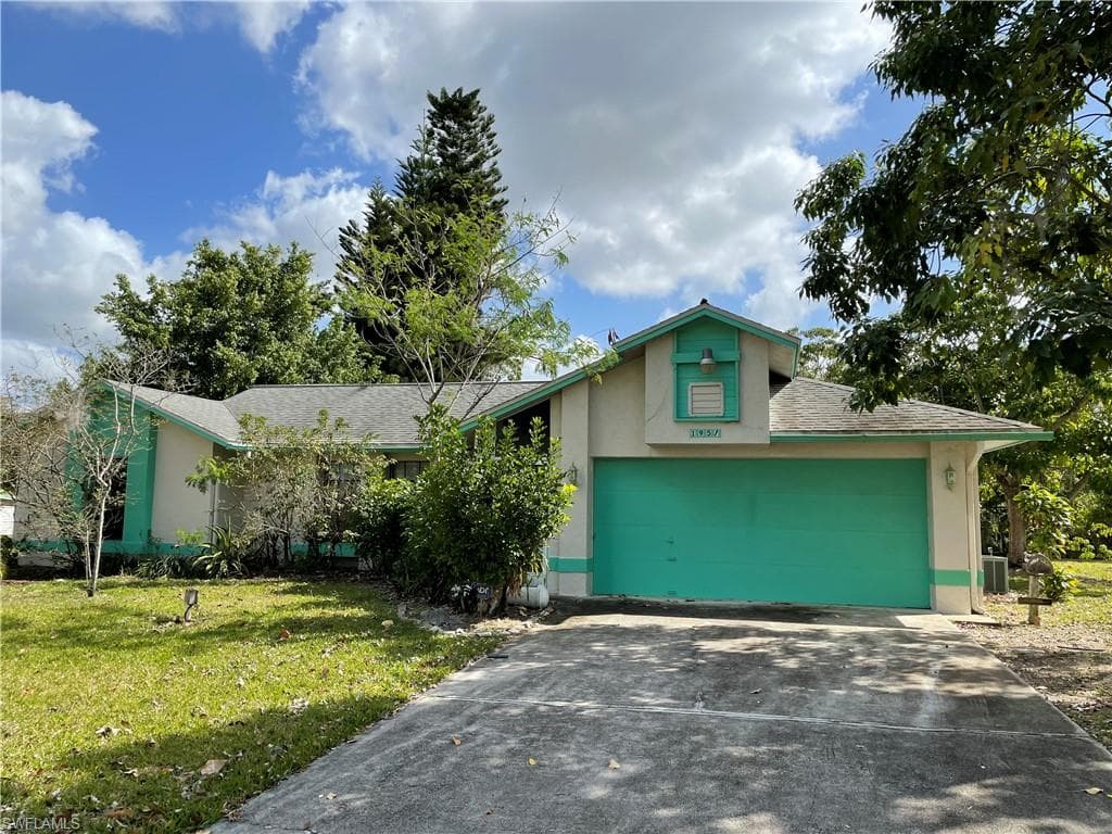 1951 Seminole Harbor DR ALVA, FL 33920