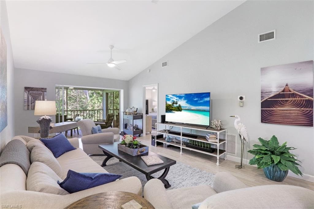 773 Wiggins Lake Dr 204 NAPLES, FL 34110