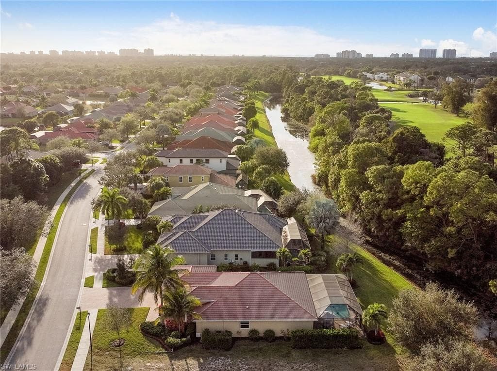 479 Saddlebrook LN NAPLES, FL 34110