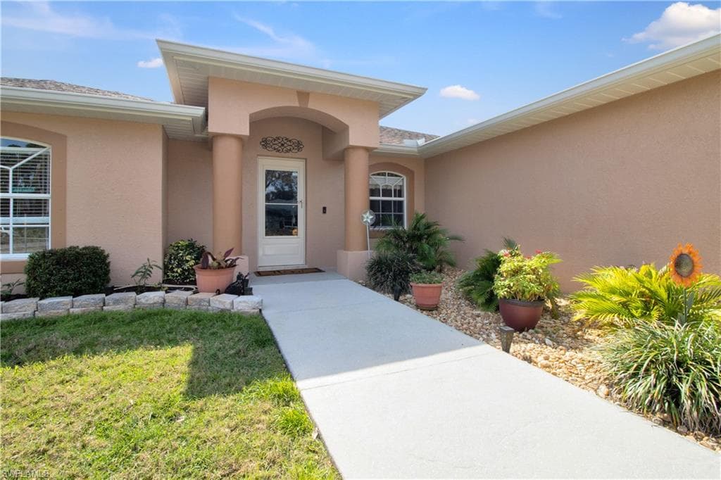 23407 Fullerton AVE PORT CHARLOTTE, FL 33980