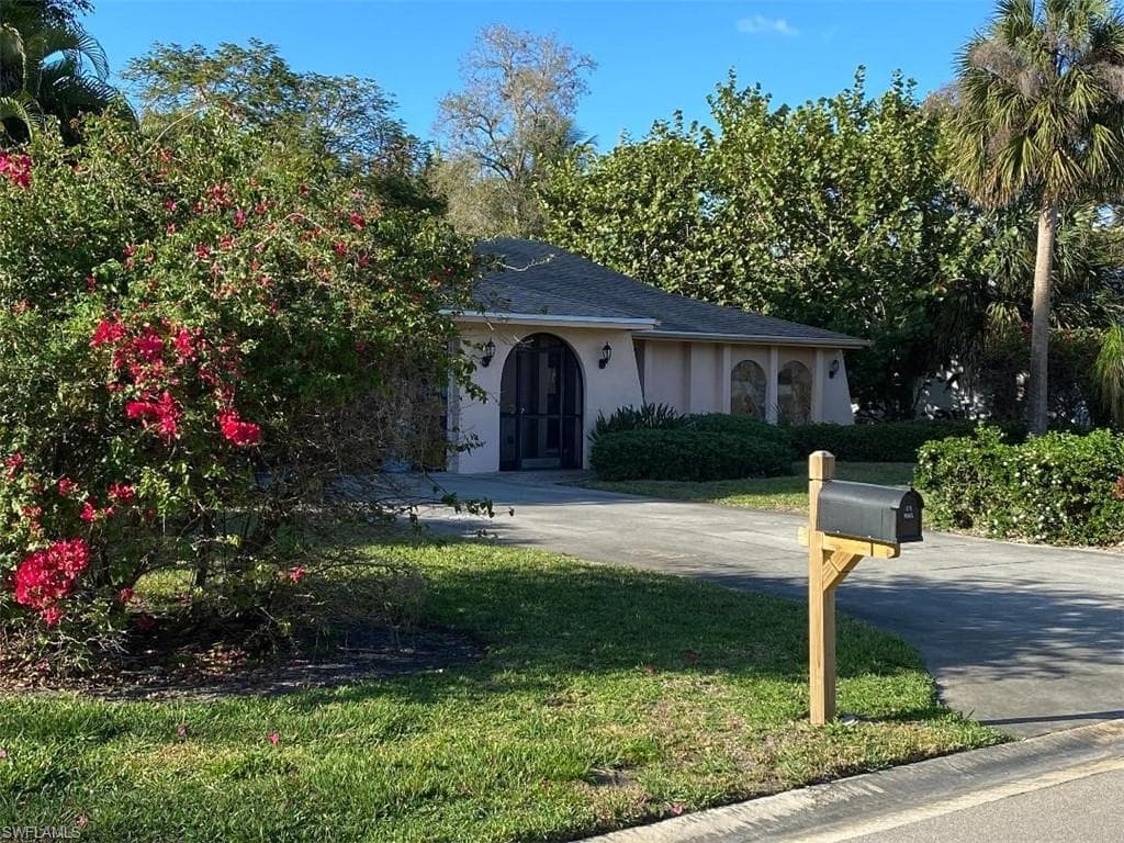 161 Forestwood DR NAPLES, FL 34110