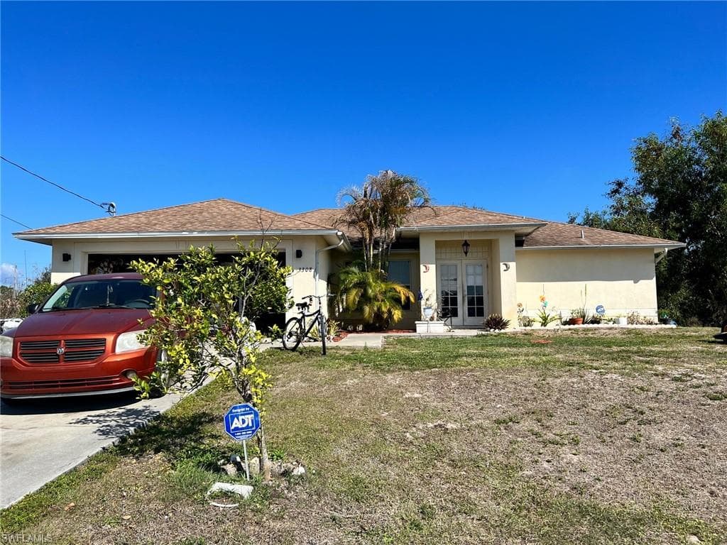 3308 33rd ST SW LEHIGH ACRES, FL 33976