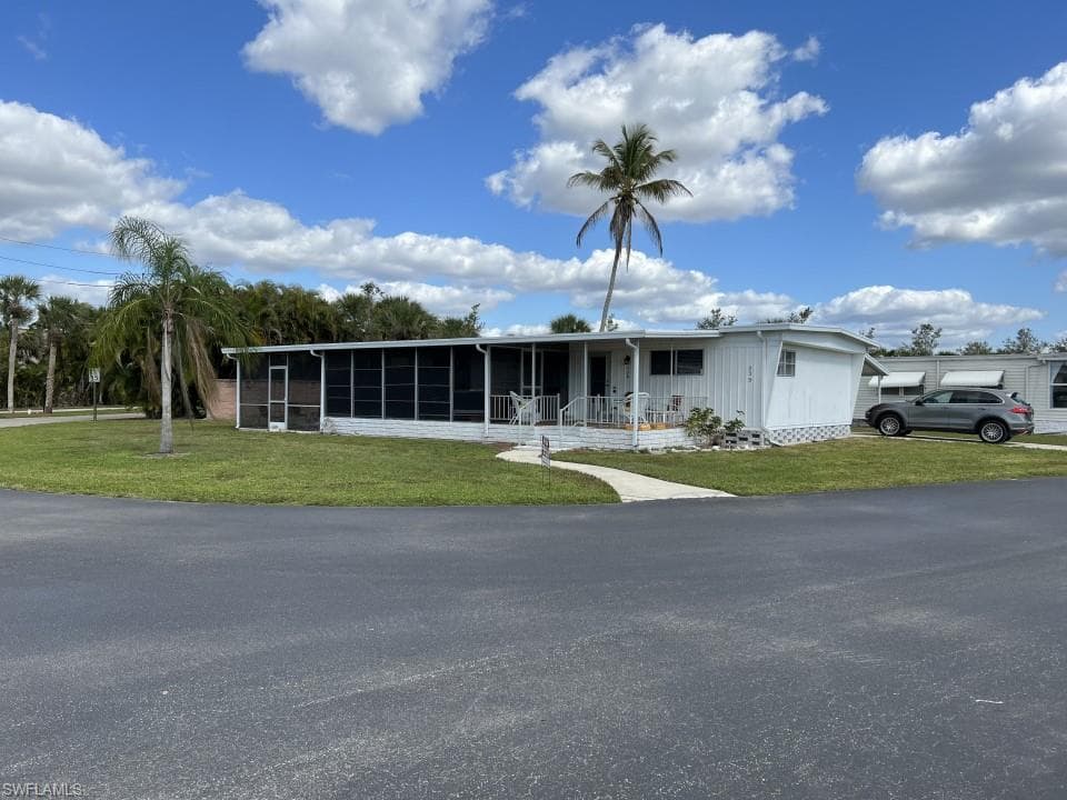139 Enchanting BLVD E-139 NAPLES, FL 34112