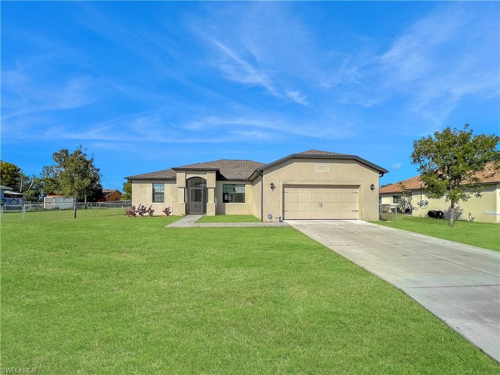 2220 SW 3rd AVE CAPE CORAL, FL 33991