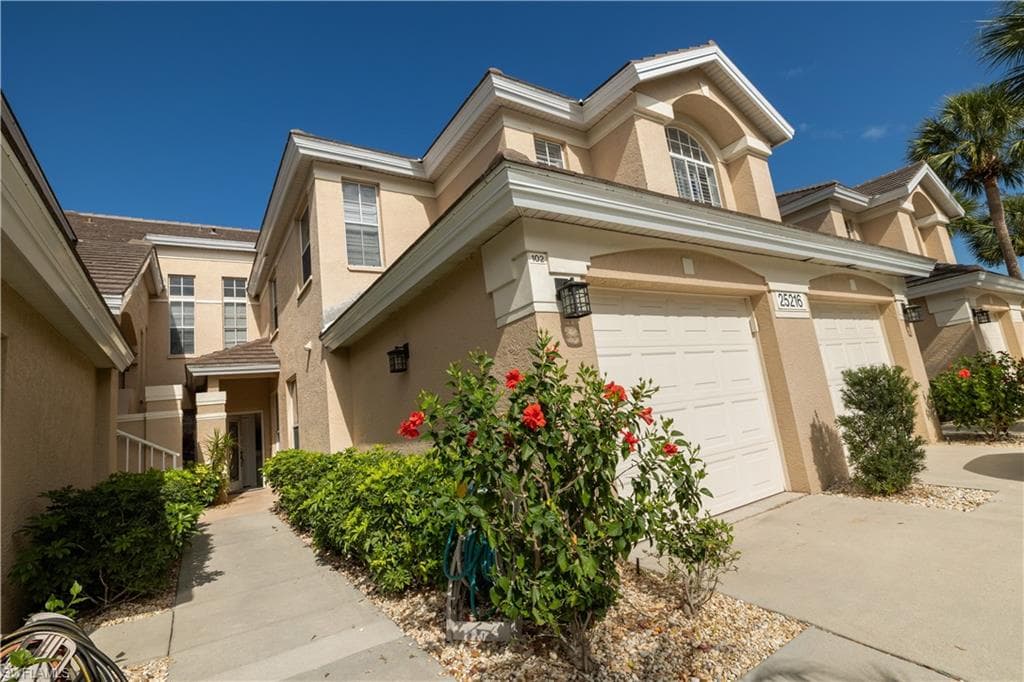 25216 Pelican Creek CIR 102 BONITA SPRINGS, FL 34134