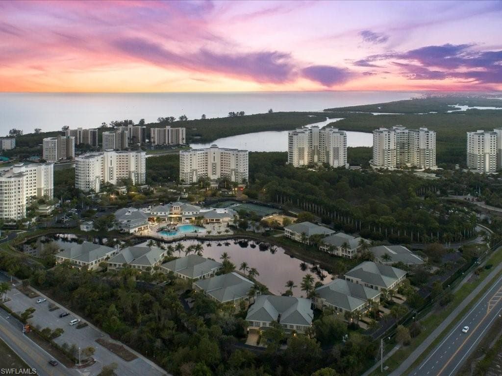 295 Grande WAY 404 NAPLES, FL 34110