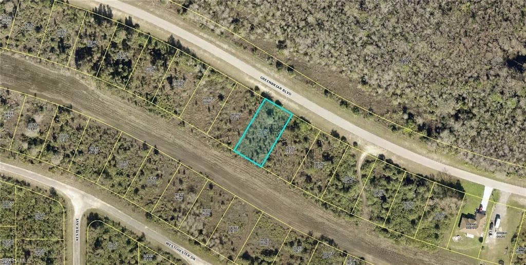 471 Greenbriar BLVD LEHIGH ACRES, FL 33972