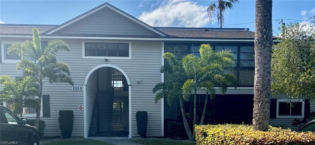 8101 S Woods CIR 11 FORT MYERS, FL 33919
