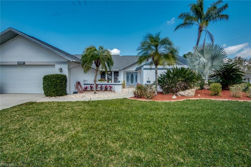 1713 Palaco Grande PKY CAPE CORAL, FL 33904