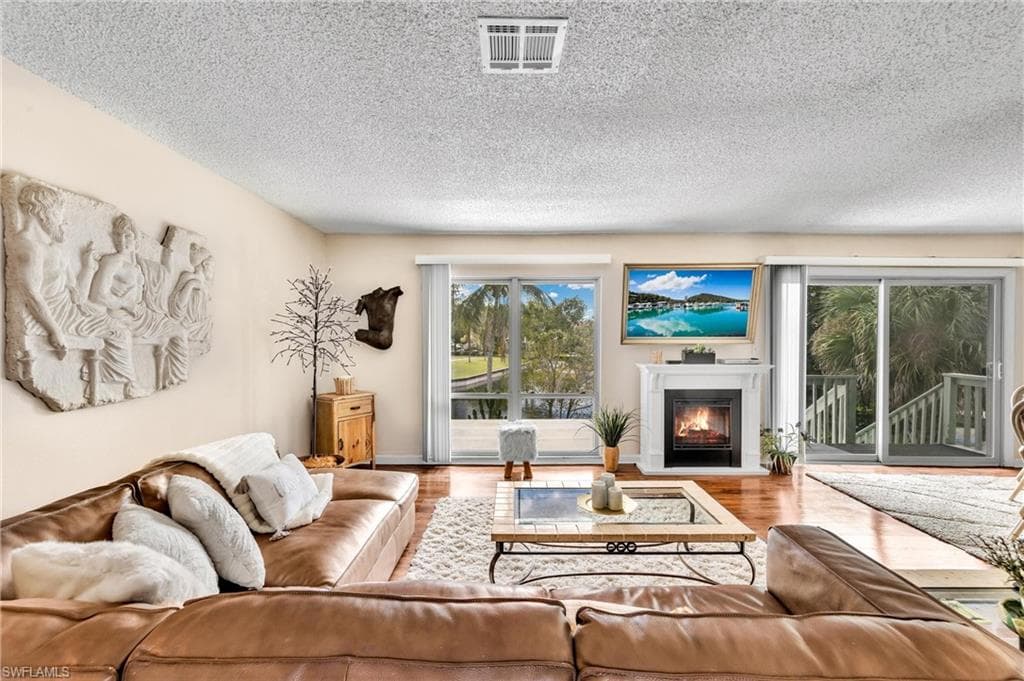 4251 Island CIR Unit 3 FORT MYERS, FL 33919
