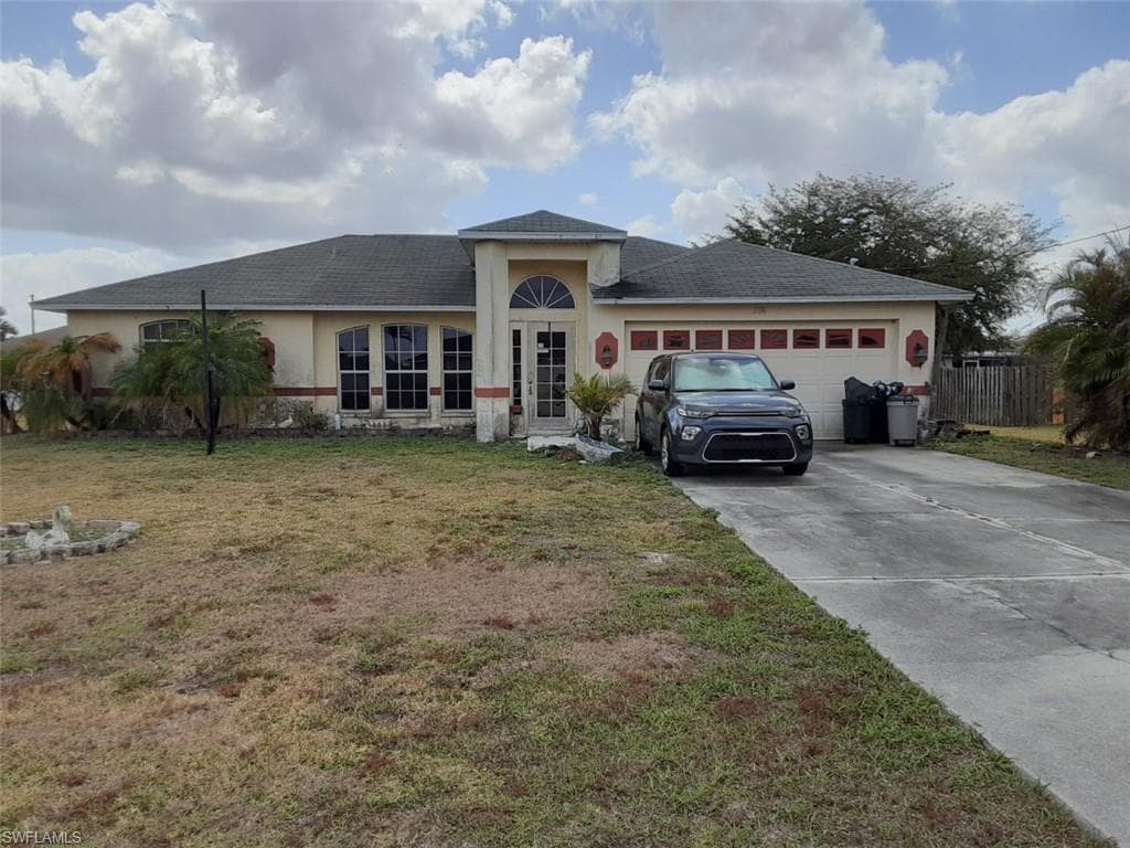 206 Blackstone DR FORT MYERS, FL 33913