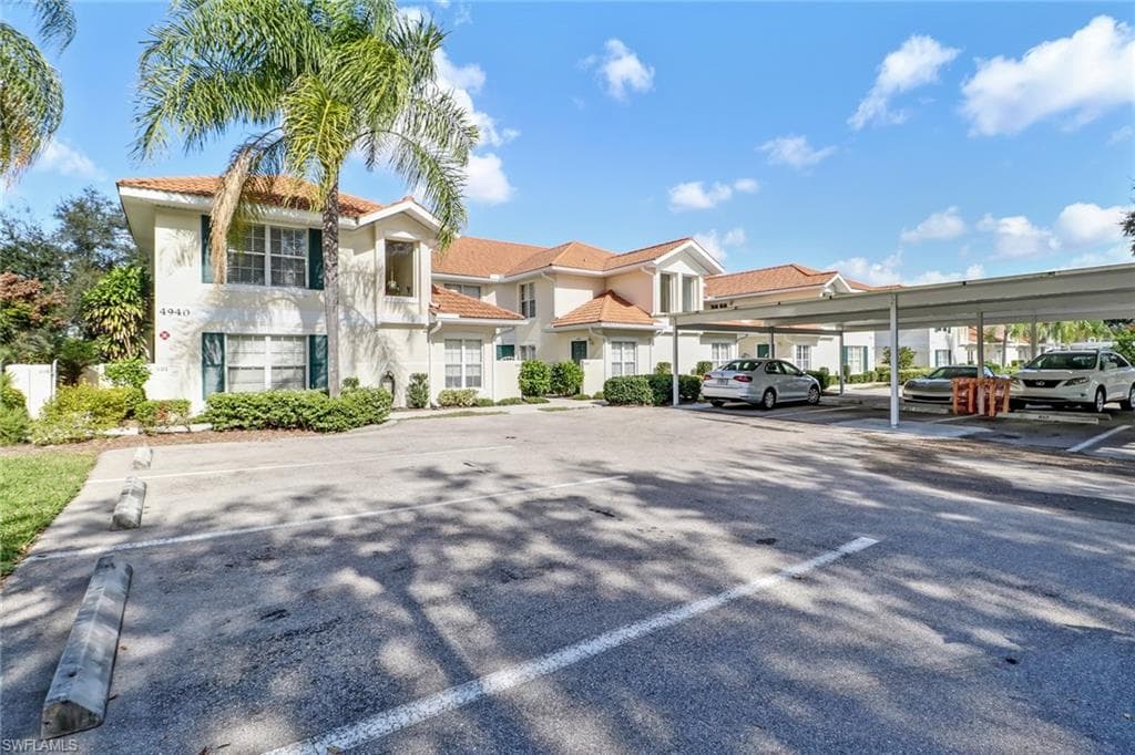 4940 Deerfield WAY C-202 NAPLES, FL 34110