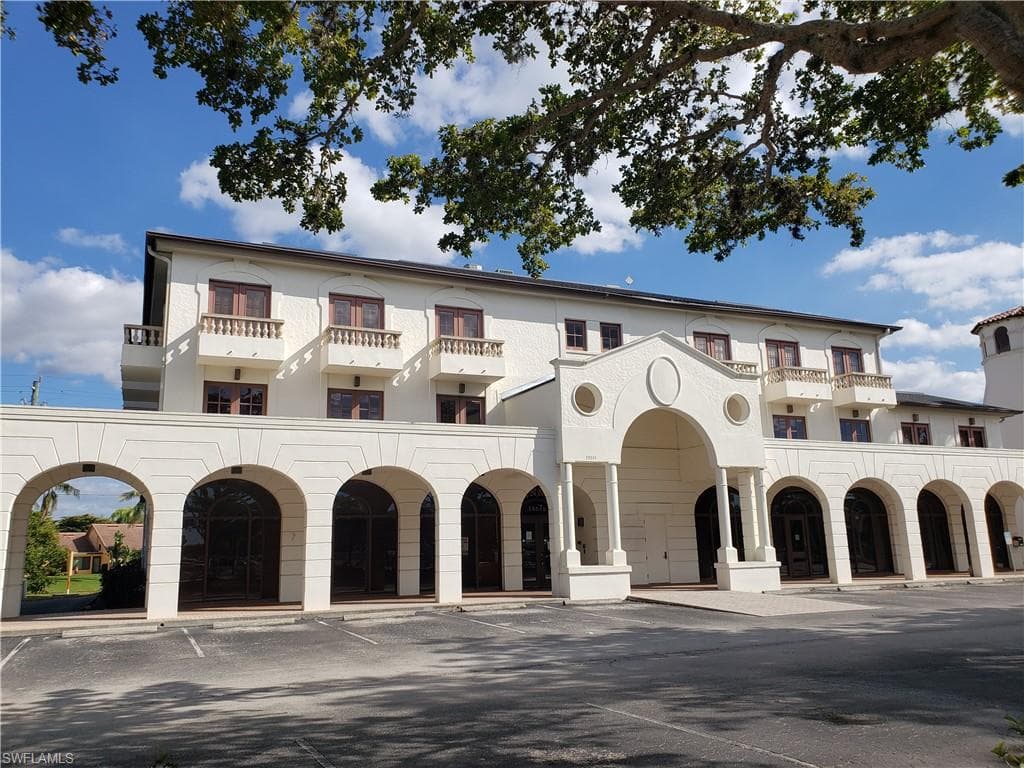 13515 Bell Tower DR FORT MYERS, FL 33907