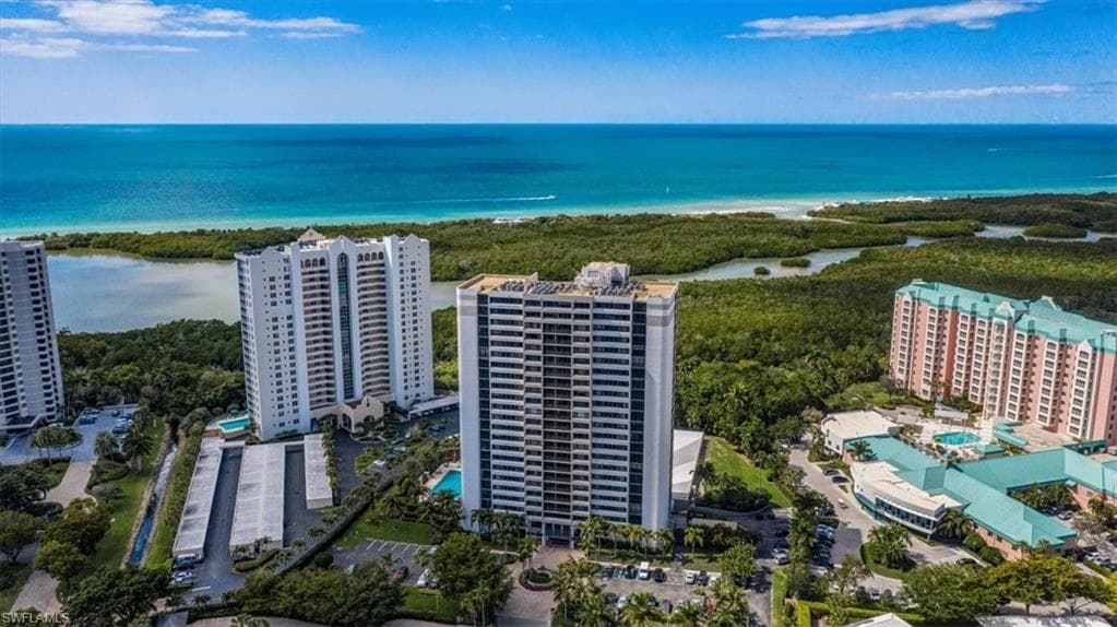 5601 Turtle Bay DR 102 NAPLES, FL 34108