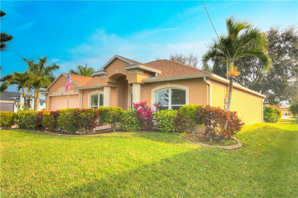 2500 SW 31st ST CAPE CORAL, FL 33914