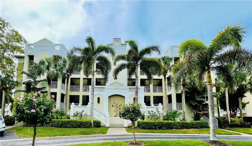 7622 Pebble Creek CIR 101 NAPLES, FL 34108