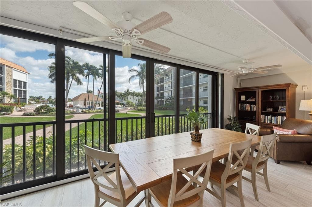 2900 Gulf Shore BLVD N 109 NAPLES, FL 34103