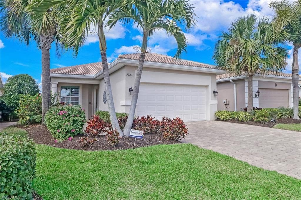 9223 Astonia WAY ESTERO, FL 33967