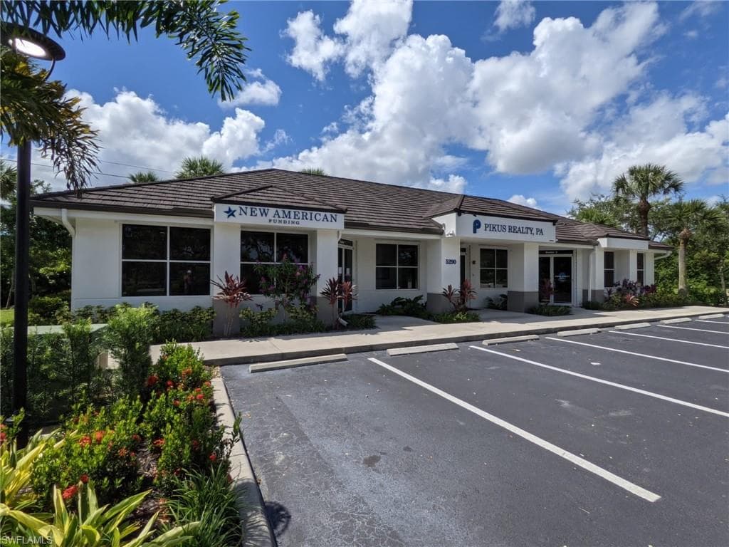 5290 Golden Gate PKY NAPLES, FL 34116