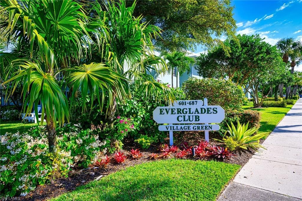 637 12th AVE S 637 NAPLES, FL 34102