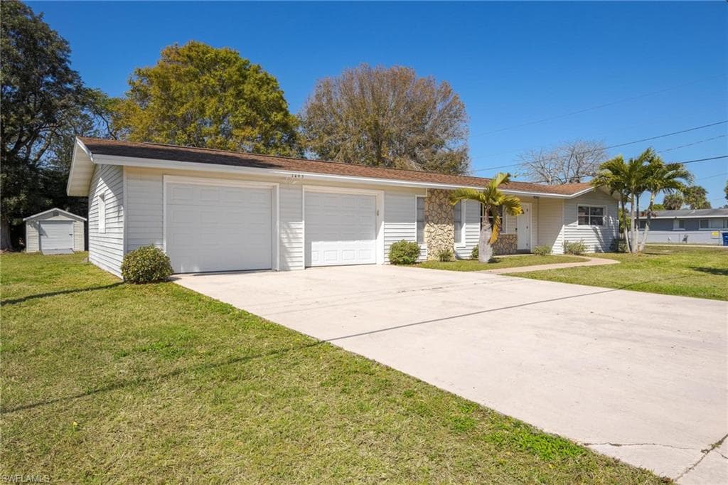1495 Brown RD NORTH FORT MYERS, FL 33903