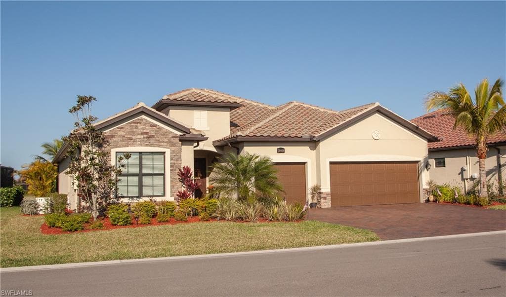 28008 Kerry CT BONITA SPRINGS, FL 34135