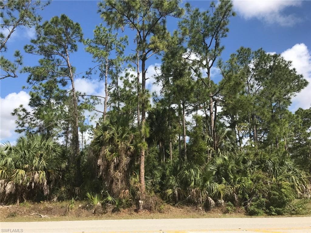10th AVE SE NAPLES, FL 34117