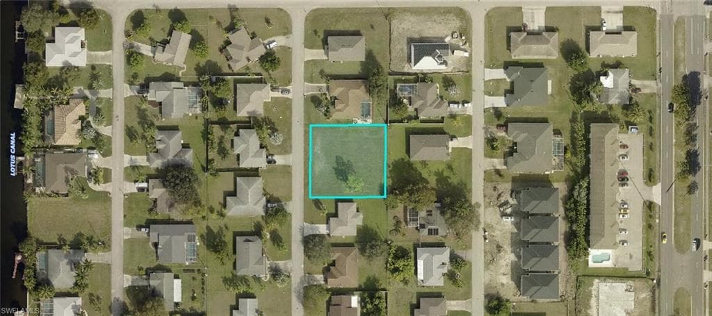 3513 SW 1st AVE CAPE CORAL, FL 33914