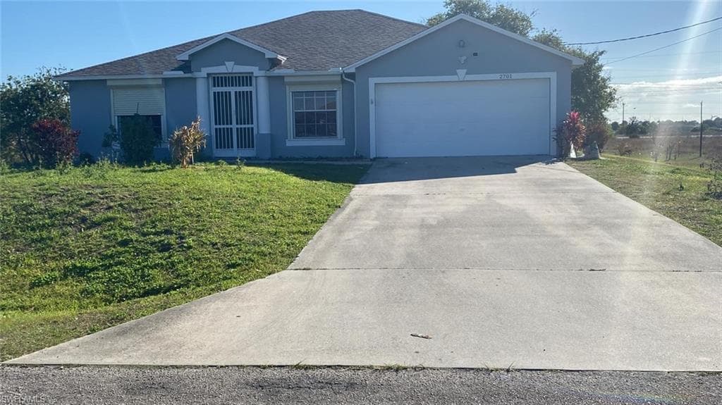 2701 Gilbert AVE S LEHIGH ACRES, FL 33973