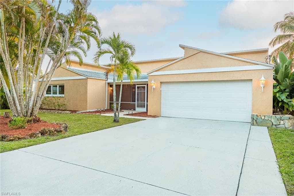 15730 Lake Candlewood DR FORT MYERS, FL 33908