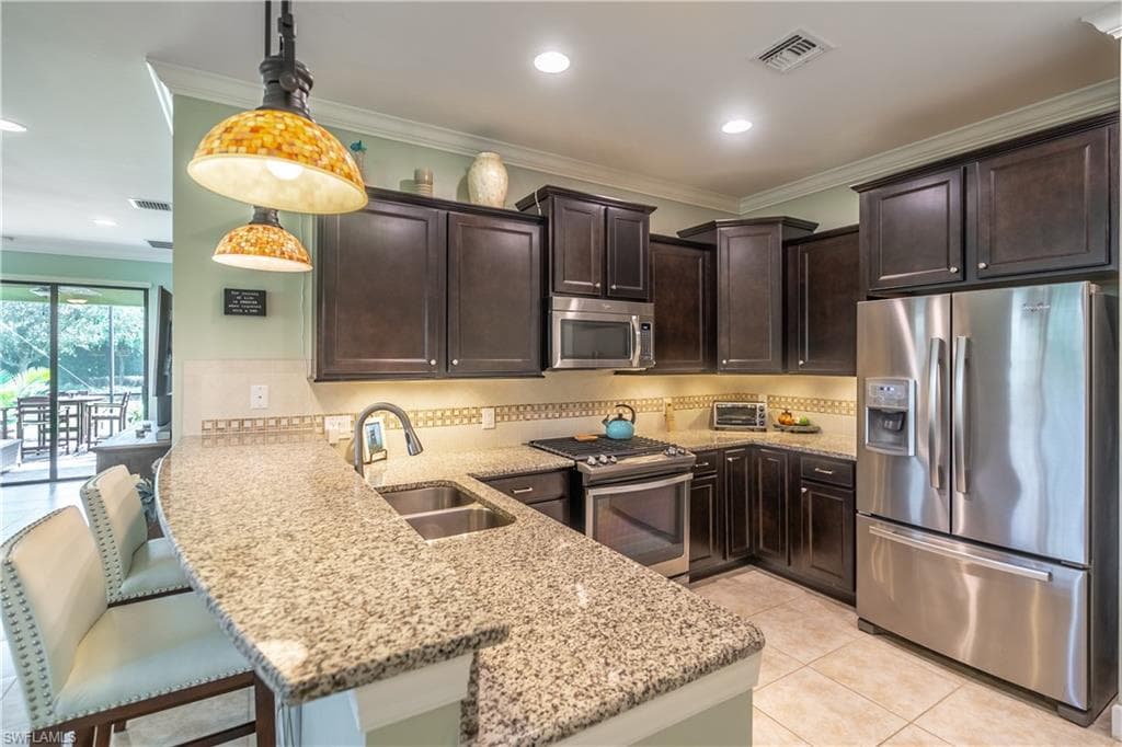 7168 Live Oak DR NAPLES, FL 34114
