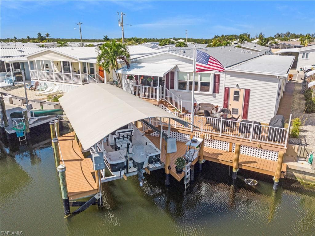 3088 Skipper LN ST. JAMES CITY, FL 33956