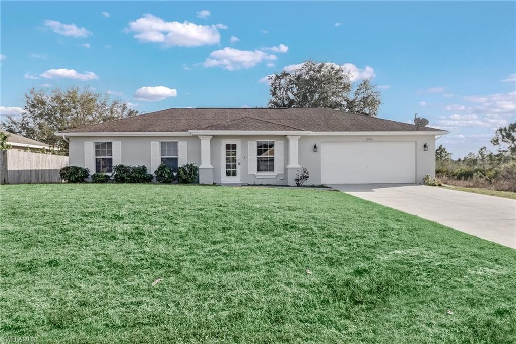 2505 24th ST W LEHIGH ACRES, FL 33971