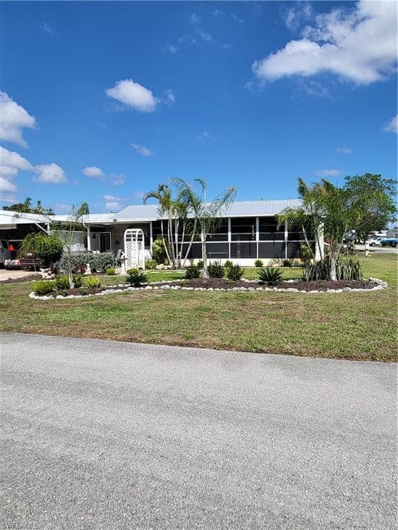 870 Yacht Club WAY NW MOORE HAVEN, FL 33471