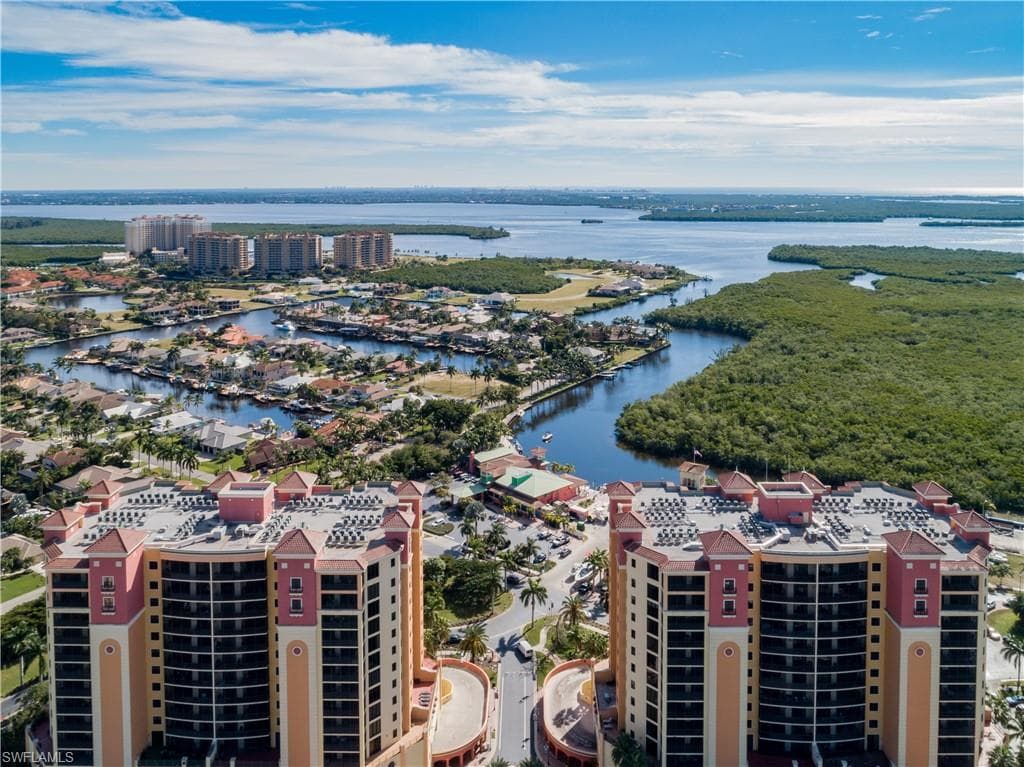 5793 Cape Harbour DR 1220 CAPE CORAL, FL 33914