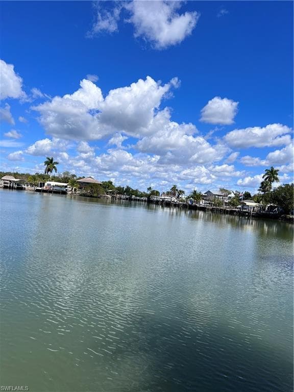 569 Coconut AVE GOODLAND, FL 34140