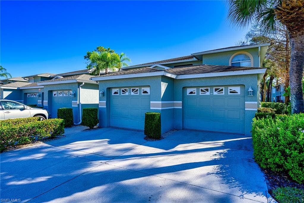 815 New Waterford DR C-104 NAPLES, FL 34104