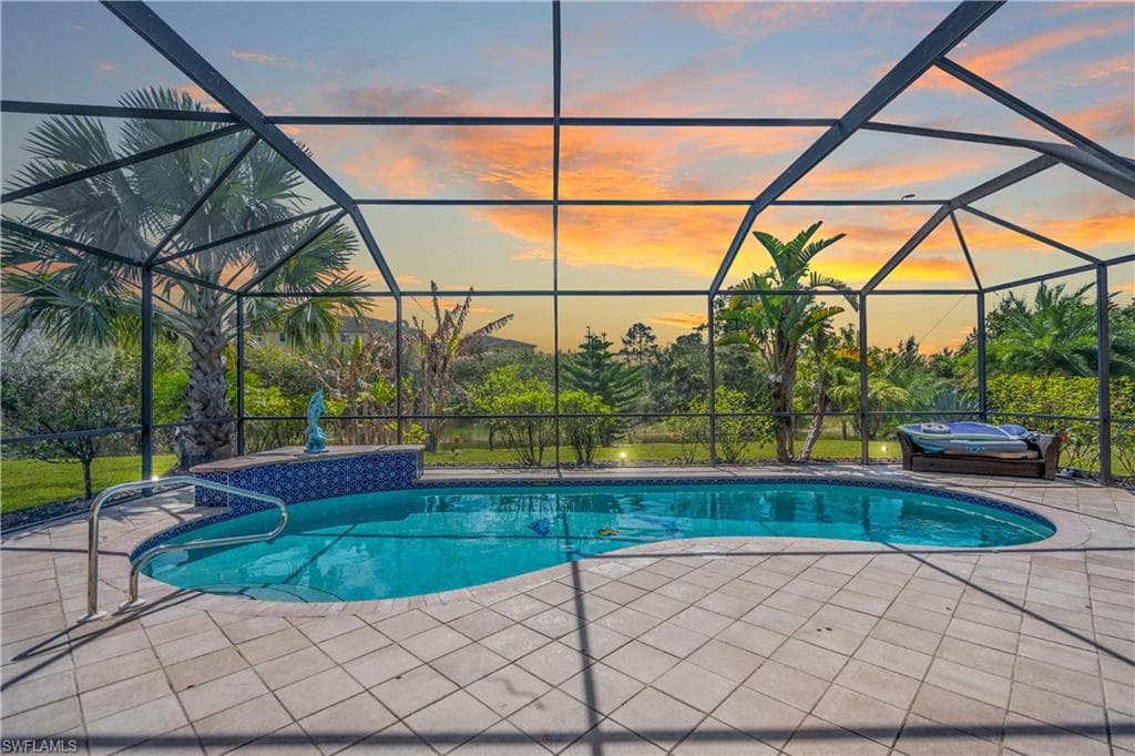 18260 Plumbago CT LEHIGH ACRES, FL 33972